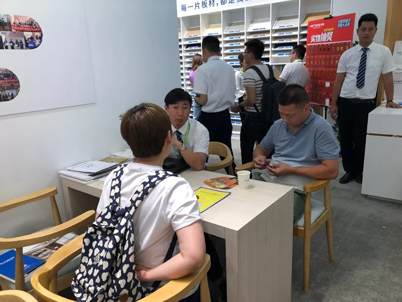 cq9电子嘉兴集成吊顶展.jpg