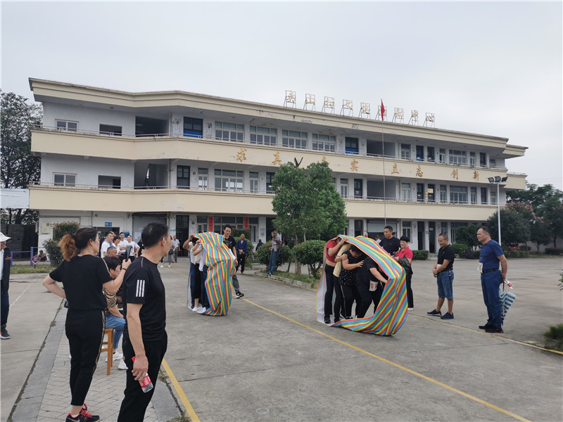 cq9电子集成墙面